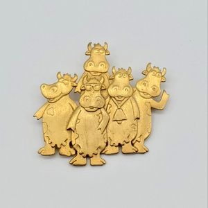 Vintage JJ Jonette Jewelry 1988 Gold Cows Heifers Cow Brooch Pin VTG Kitchy Fun